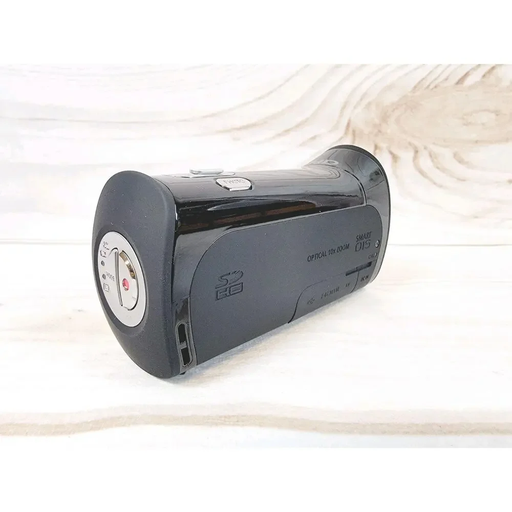 Samsung TOUCHSCREEN Camcorder HMX-T10BN W/Charger Battery Card Original Box